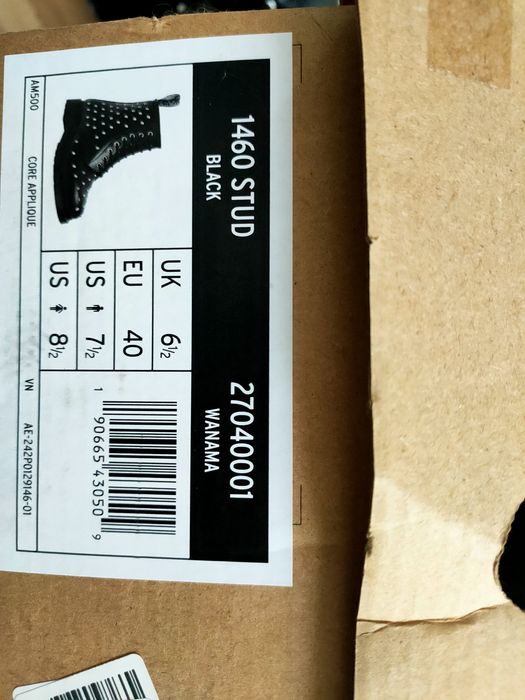 Dr Martens Stud rozm. 40 NOWE ćwieki