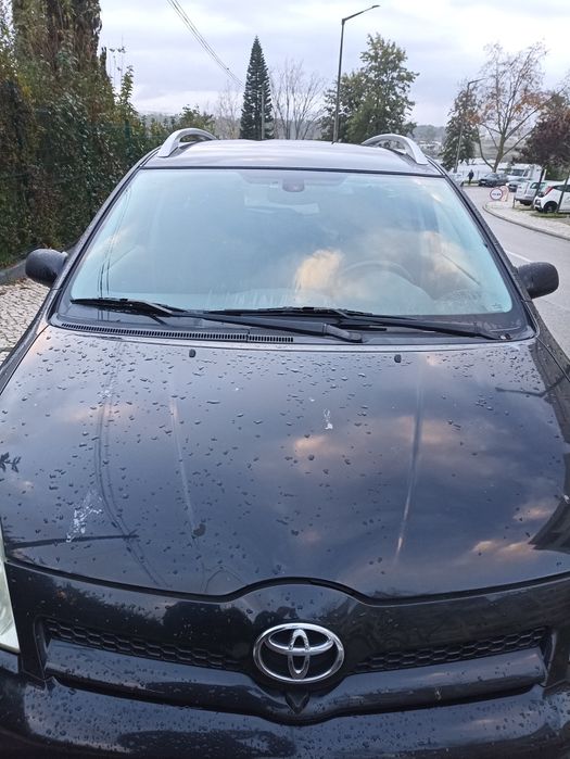 Toyota Corolla Verso 7 lugares 177 cv