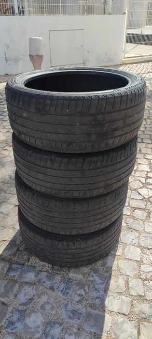 Pneus 225/40 r18 Bridgestone usados