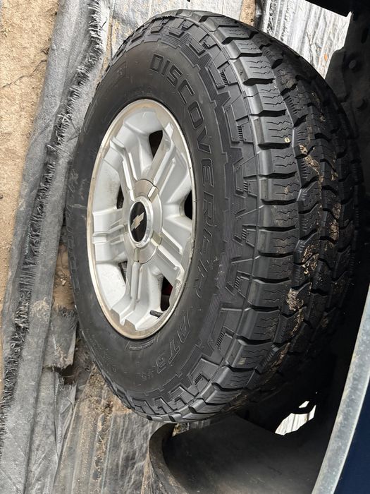 Chevrolet Suburban GMT 400 rok 1997 4x4 5.7