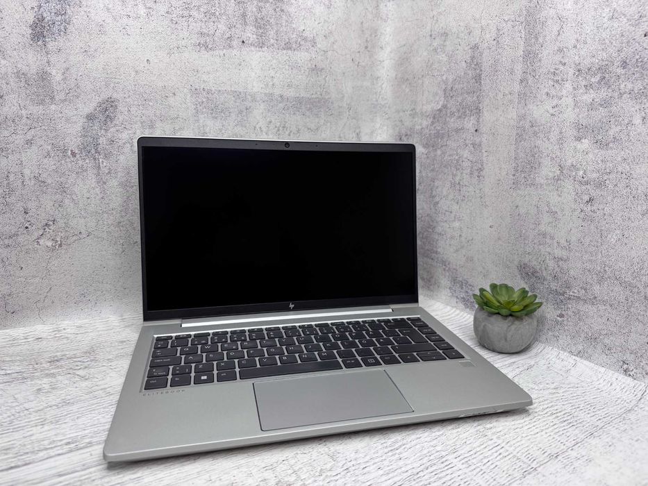 Ноутбук HP EliteBook 645 G9 Full HD AMD Ryzen 5 5625U 8 GB\SSD 512 GB