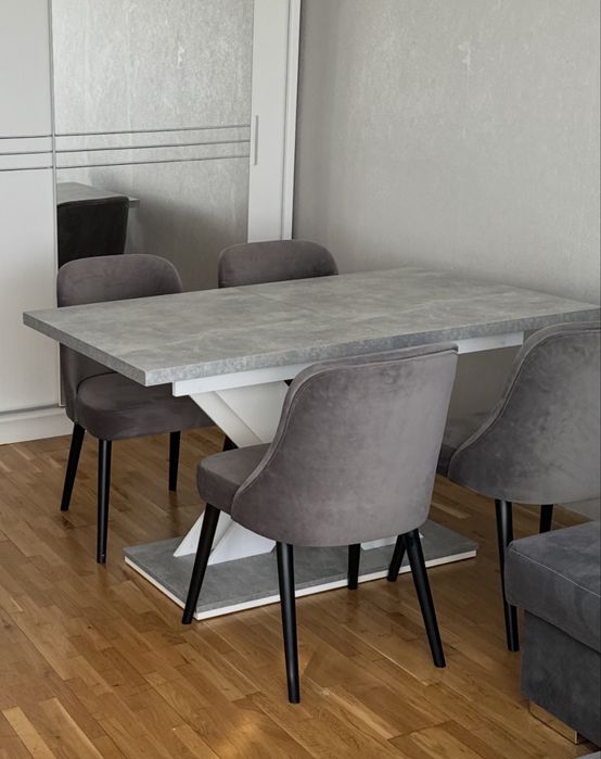 Zestaw   stół +4 krzesla w skandynawskim stylu