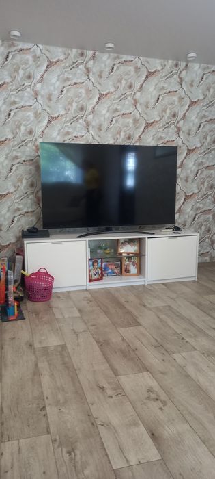Продам 3к.кв.60м² 2/5 АО эл.мебель.2парковочных места.