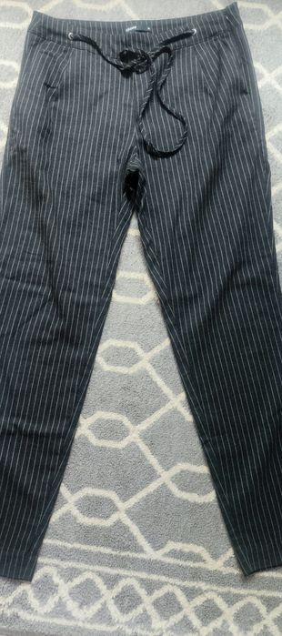 Chinosy cygaretki spodnie prążkowane rozm M