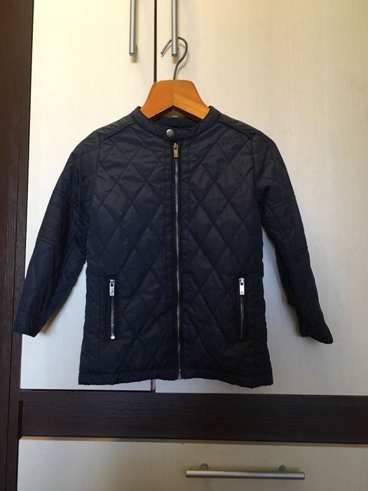 Деми куртка River Island.