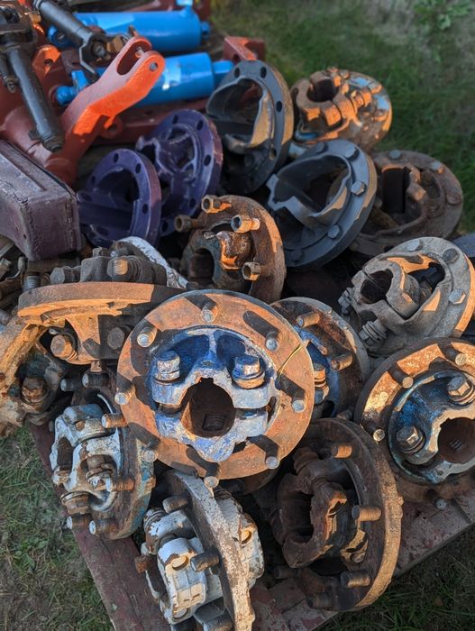 Ступиця МтЗ МТЗ 892 1025 1221 1523 ПІВВІСЬ Чулок Ось Ступіца МТЗ міст