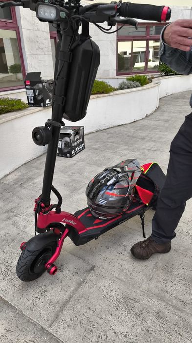 Trotinete Kaabo Mantins 10 pro ,motor duplo 2000w ,60v, 24.5Ah, Capacete , Blusão