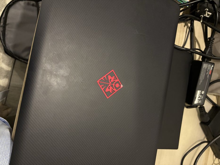 HP Omen 15” - 16gb ram - 1Tb (gaming)
