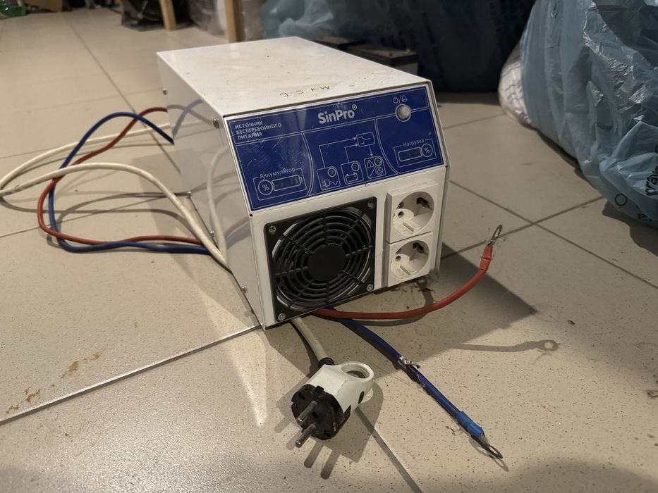 Джерело безперебійного живлення SinPro 2400-s310 безперебійник