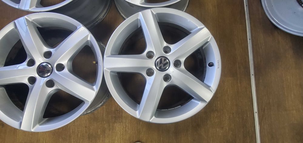 Диски 5 130 R18 Volkswagen Toureg 8J, R18, ET53, ЦО71,5 Оригінал