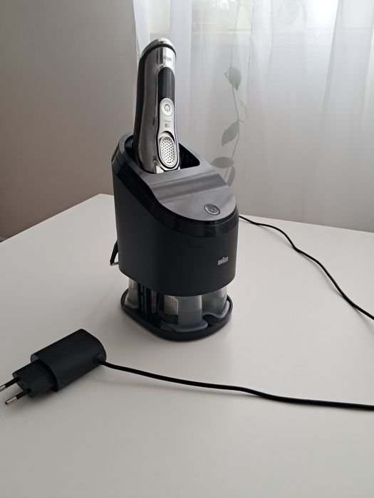 Golarka męska Braun series 9 komplet