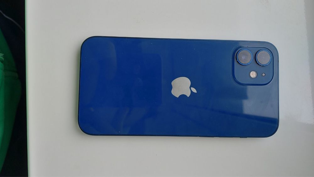 Продам iPhone 12 на 128гб