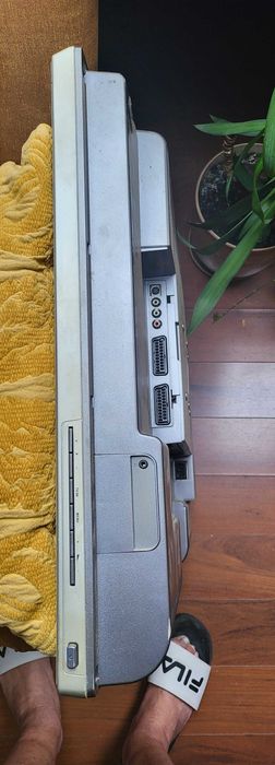Telewizor Grundig Vivance 32" 100% sprawny