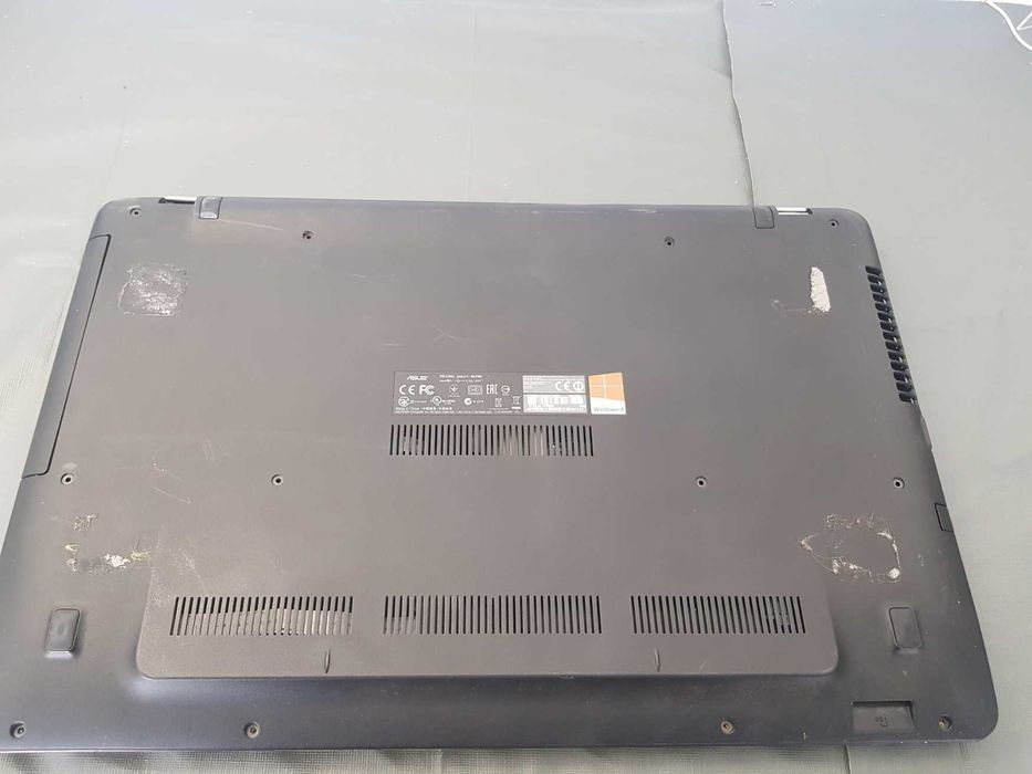 Vários modelos de portáteis para vendas de peças