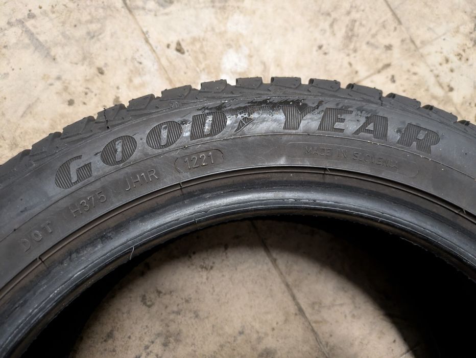 Goodyear Vector 4 season opony wielosezonowe  215/45/16 2021r 7,5mm  WYSYŁKA