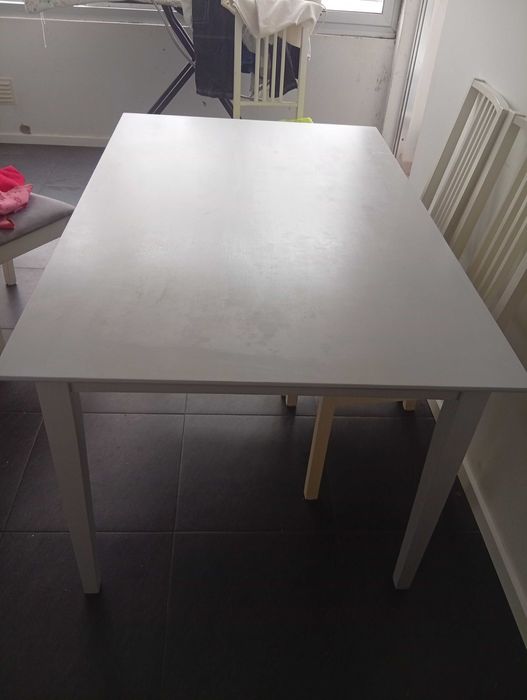 Mesa de cozinha ou sala