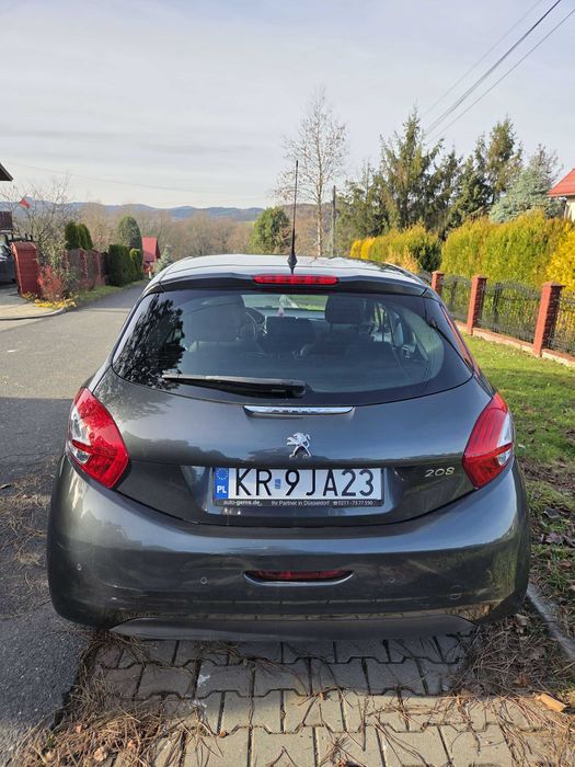 Używany Peugeot 208 1.2 benzyna
