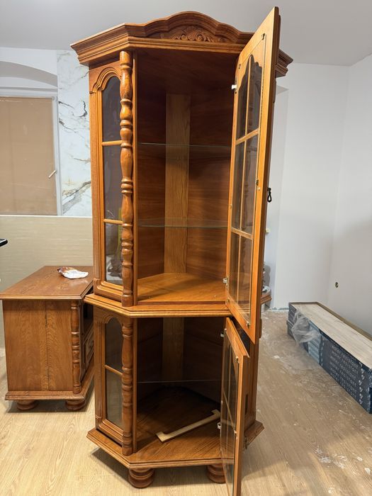 Witryna narożna i szafka RTV