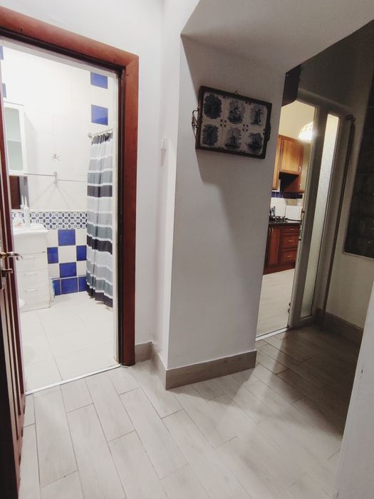 Квартира зі світлом   1-2-3-4 кім ( для студентів .відрядників  чеки