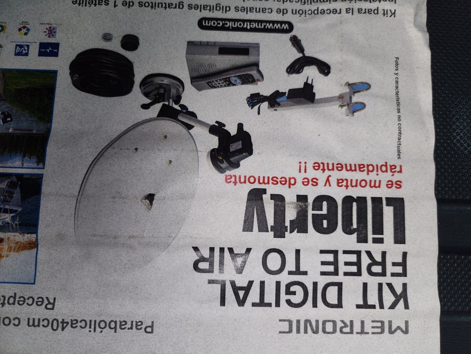 Antena TV para autocaravana ou roulote , etc. Nova, nunca usada .