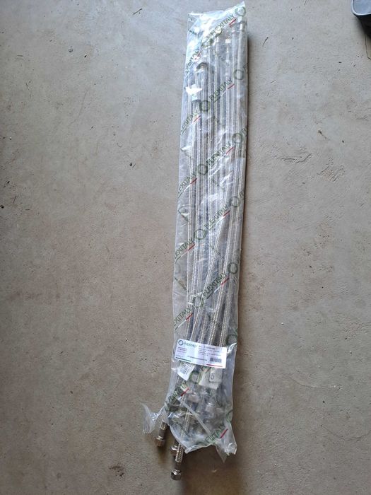 Przyłącze wężyk elastyczny