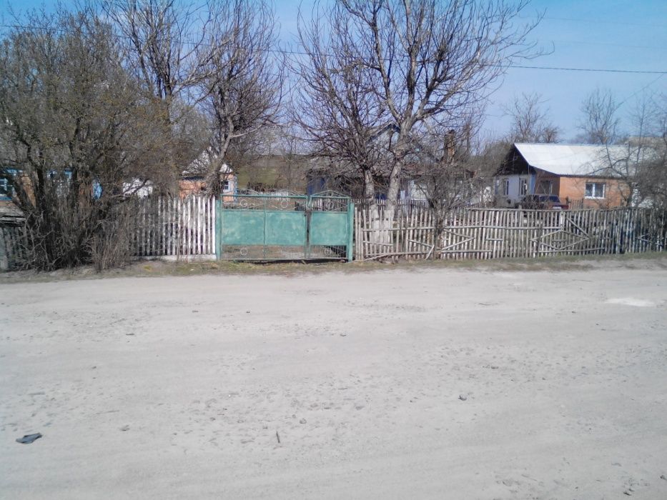 Продам будинок у селі