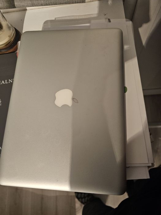 Macbook pro 2011 apple