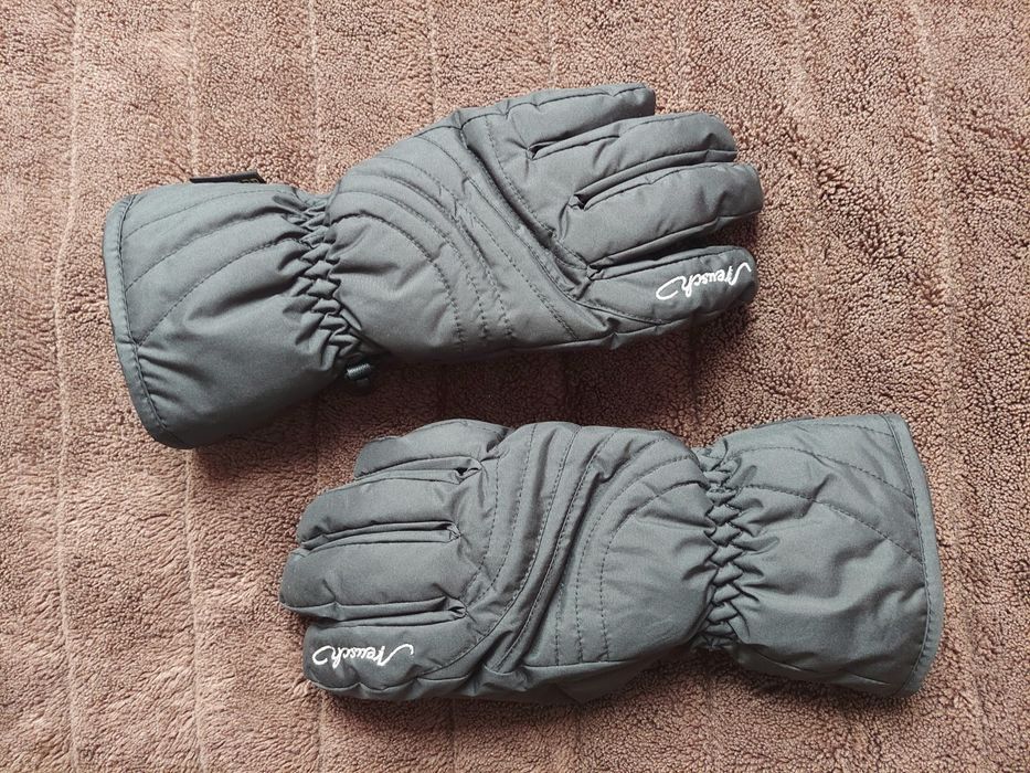 Перчатки горнолыжные reusch ziener gore tex оригінал 

Стан класний