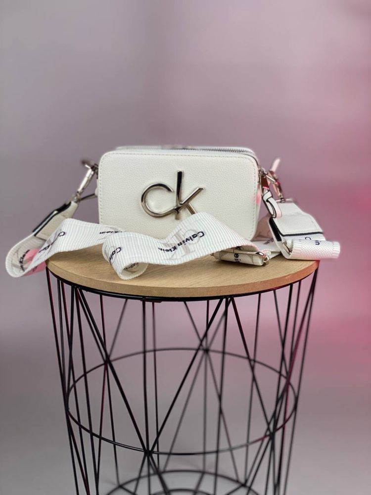 Сумка Calvin Klein для девушек Белая сумочка от Келвин Кляйн: 1 400 грн ...