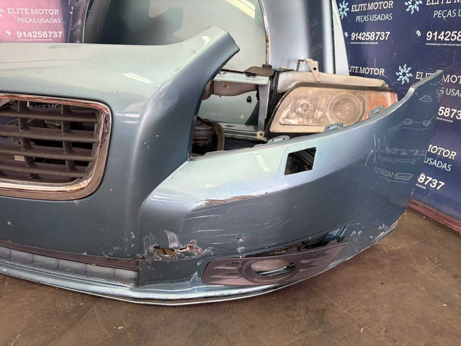 Frente completa usada VOLVO V50 S40 facelift restyle capot parachoques oticas guardalamas