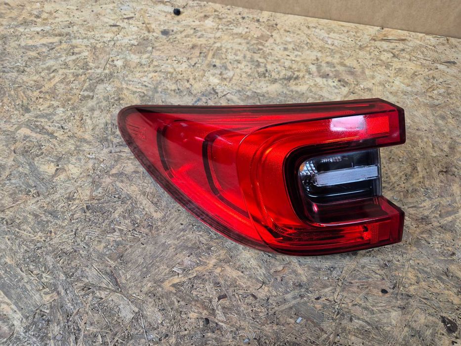 Renault Kadjar lampa tylna lewa led.