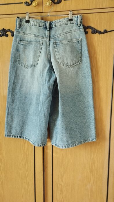 Ціну знижено! Жіночі джинсові шорти бермуди Bershka 32 розмір