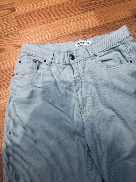 Штани брюки мом вельветові на дівчину бренд pull&bear