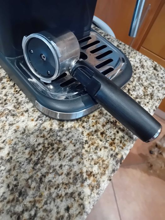 Maquina de cafe como nova
