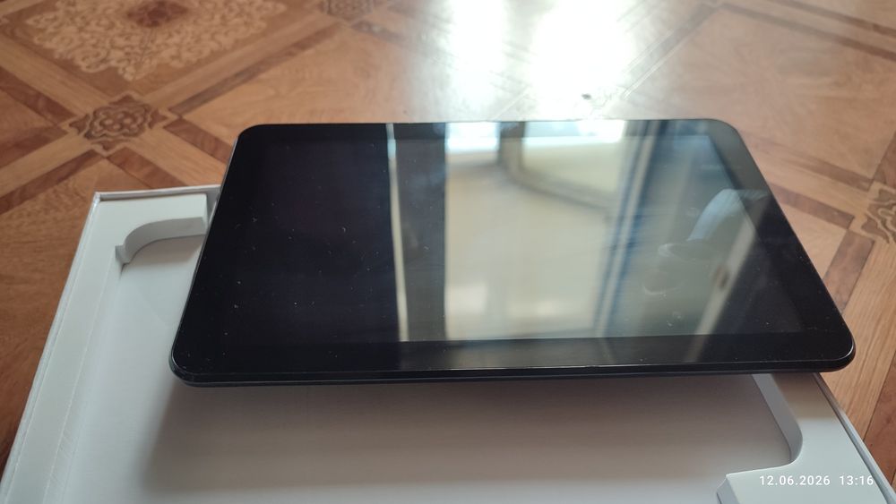 Планшет 10.1" IPS экран