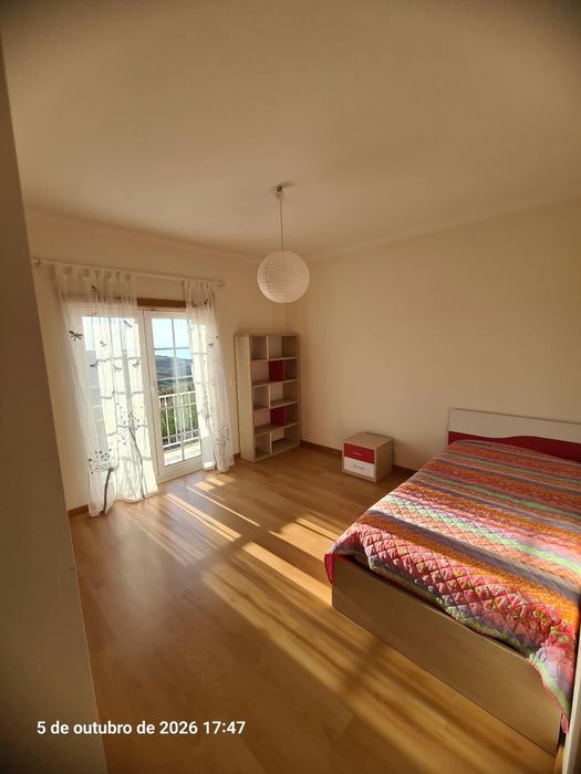 Moradia T4 com vista para o mar - Spacious 4-Bedroom House with Sea Views