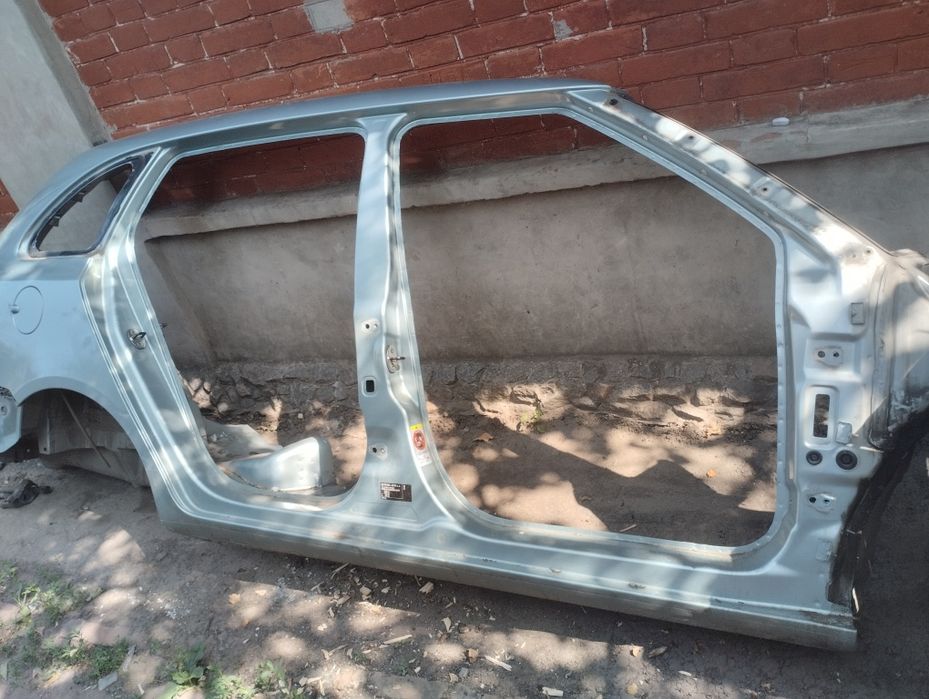 Четверть бочина Шкода Фабия 2