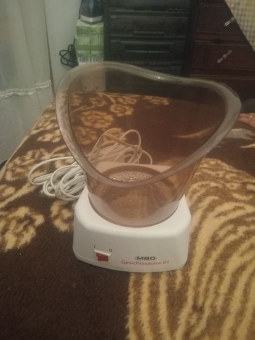 Vende se máquina de vapores  como se vê nas fotos