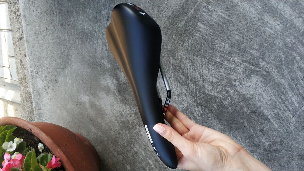 Siodełko ax-1000 z roweru racextract