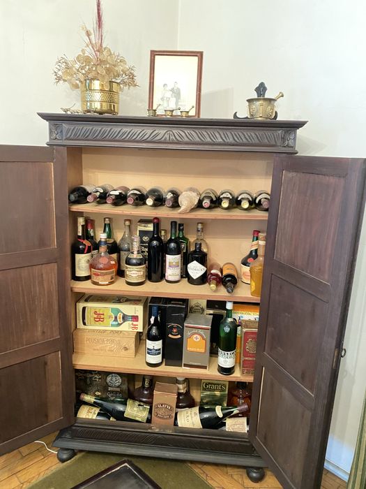 Armario Madeira maciça - Praleteiras