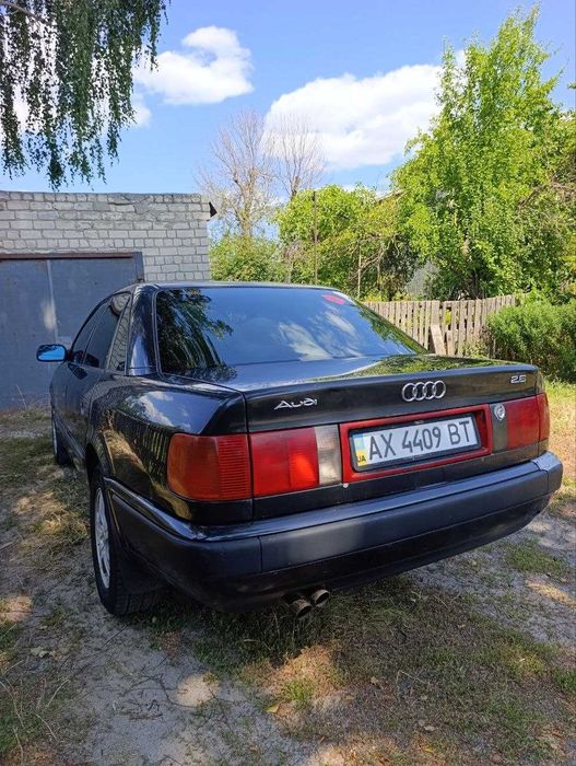 Продам Audi 100 C4