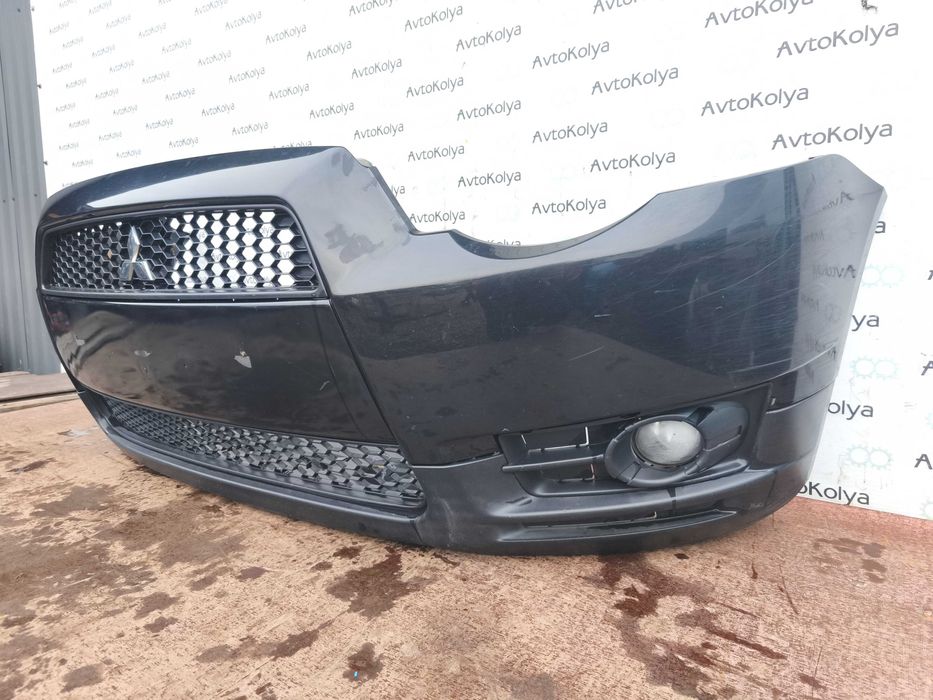 Mitsubishi Colt 2010-2012 - бампер передній + капот Комплект