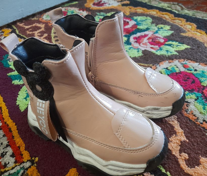 Демисезонные ботинки на девочку,28 размер!