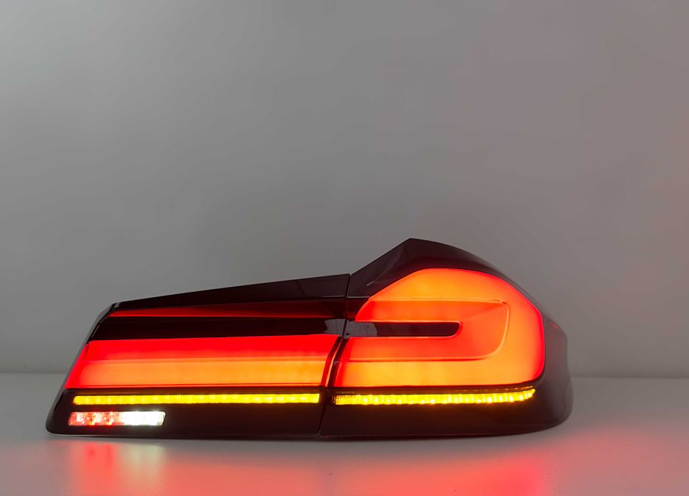 Ліхтарі задні BMW G30 Європа, жовті повороти Фари Г30
