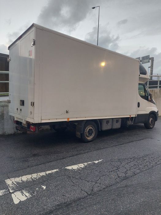 Carrinha iveco 35-150