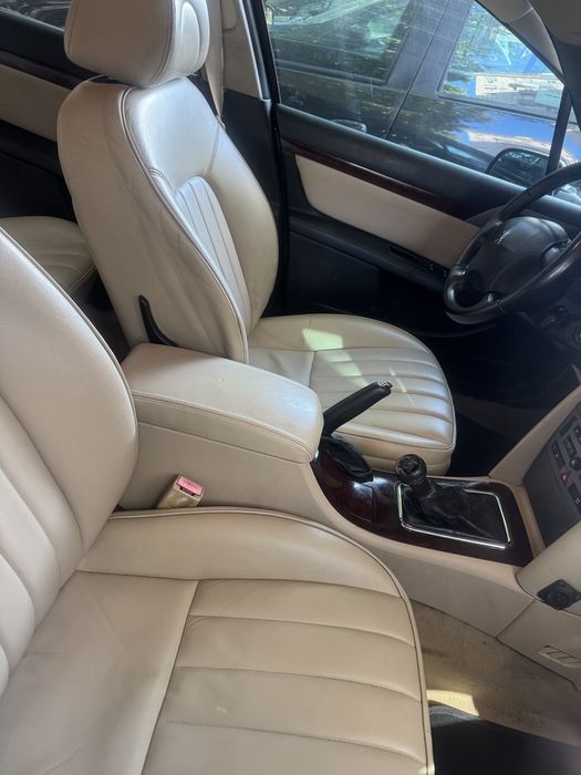 Peugeot 407 muito bem conservado