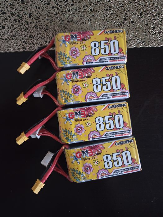 Akumulatory 4x  Gaoneng LiPo 4S 850mAh 15.2V 120C XT30