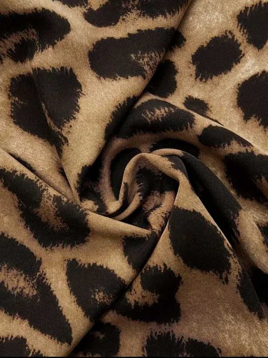 Блузка с леопардовым принтом