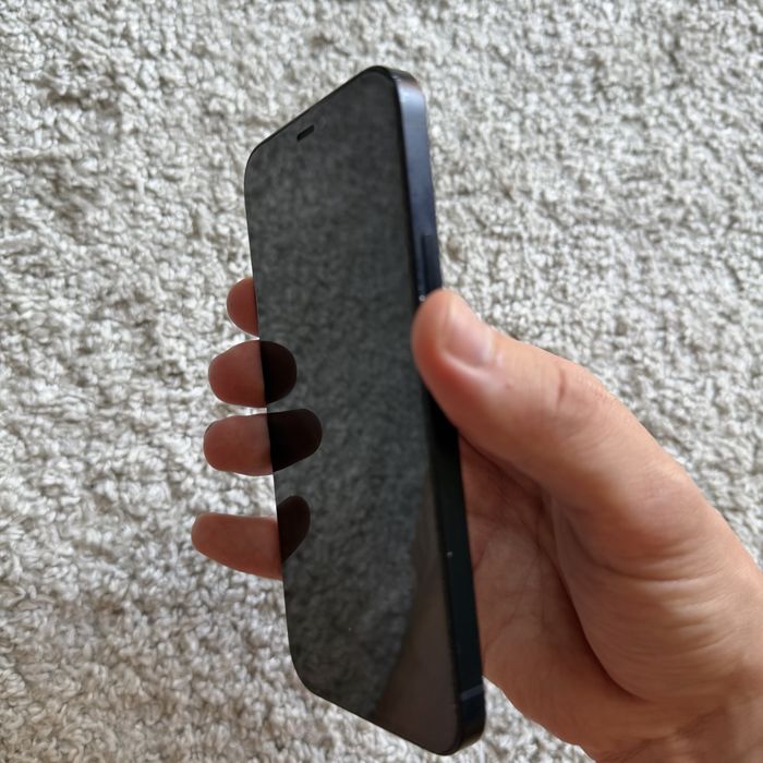 iPhone 12 black 64Gb