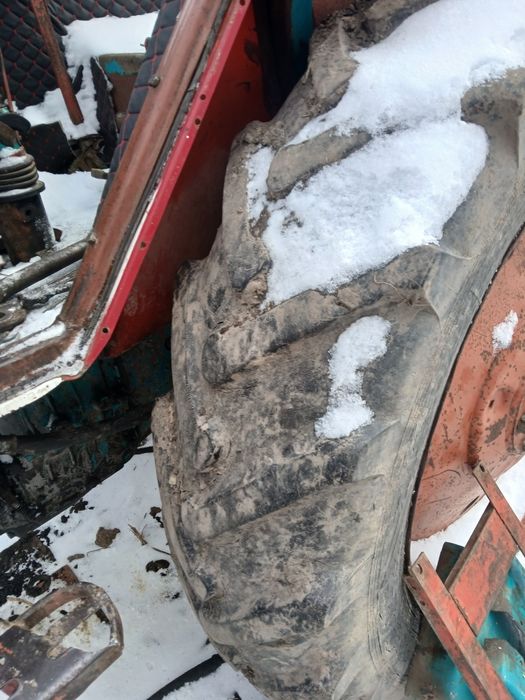 Продам трактор Юмз